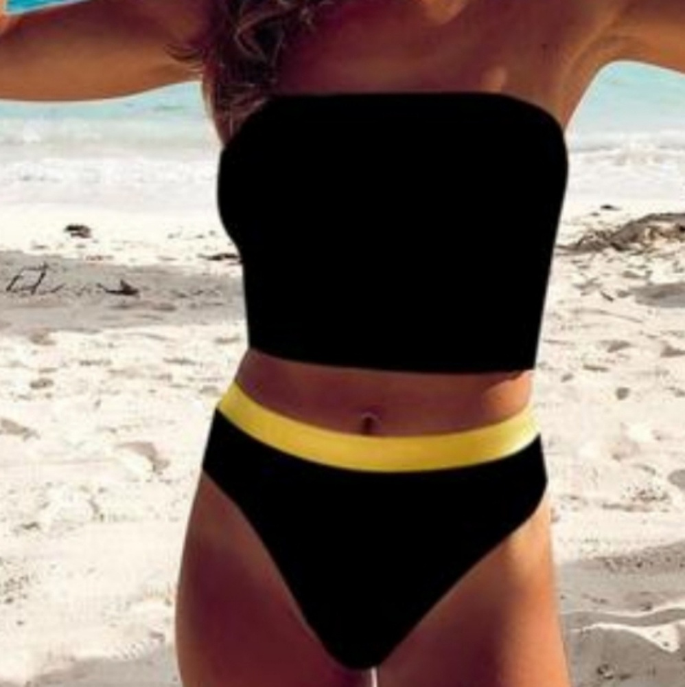 Dew Shoulder Two-piece Swimsuit